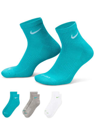 Nike Training Everyday Cushioned Plus 3 pack ankle socks in multi