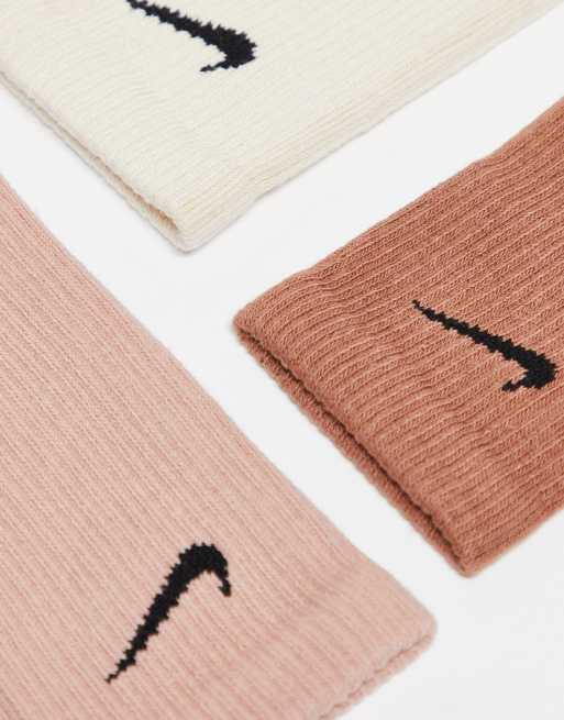 Nike Training Everyday Cushioned Plus 3 pack crew socks in brown, 4 of 4