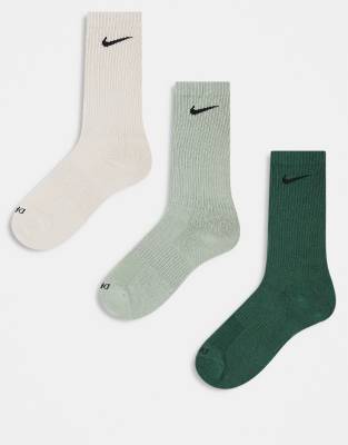Nike Training Nike Training Everyday Cushioned Plus 3 pack crew socks in green-Multi