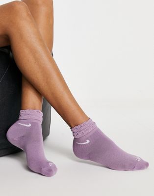 Nike Training Everyday frill ankle sock in pink