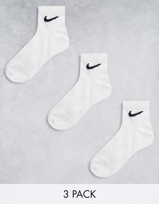 Nike socks white women's best sale