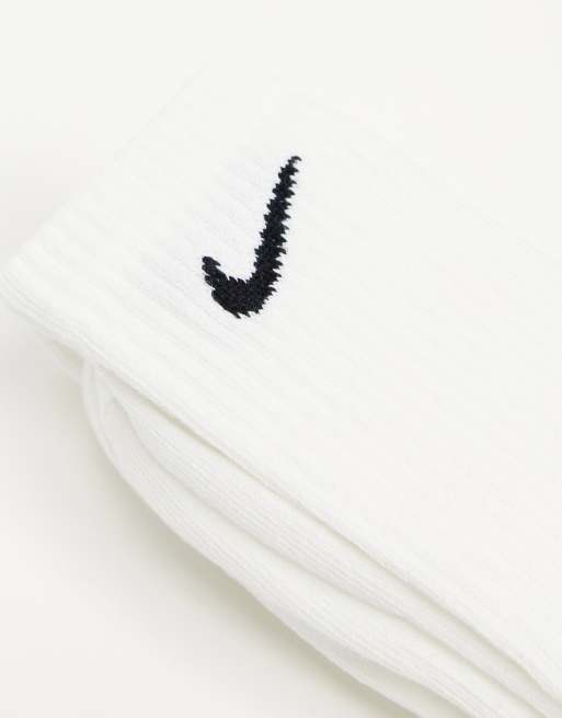 Nike Training Everyday Lightweight 3 pack crew socks in white, 4 of 4