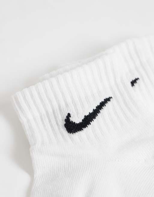 Nike Training - Everyday Lightweight - Confezione da 3 paia di calzini leggeri alla caviglia bianchi, 3 di 3