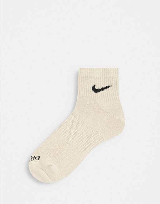 Chaussette outlet nike beige