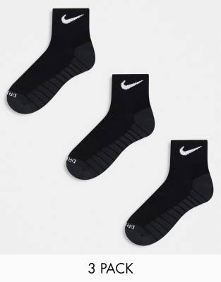 Nike Training Nike Training Everyday Max Cushioned 3 pack socks in black