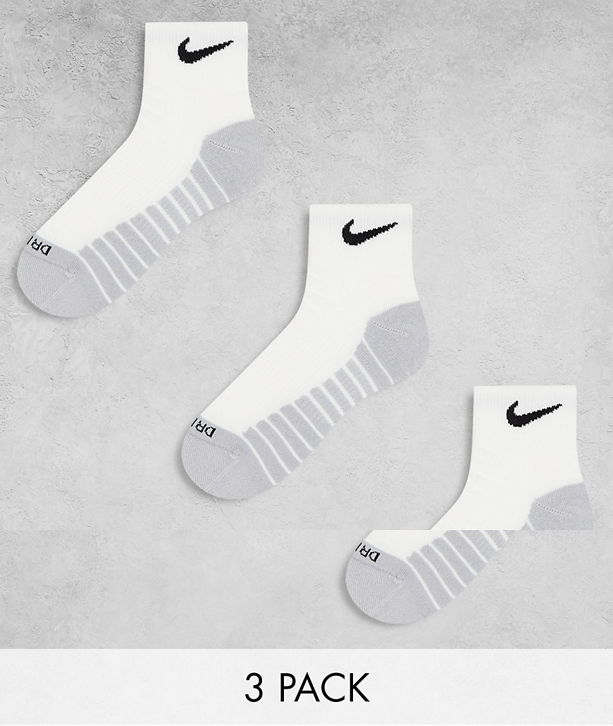 Nike Training Everyday Max Cushioned 3 pack socks in white
