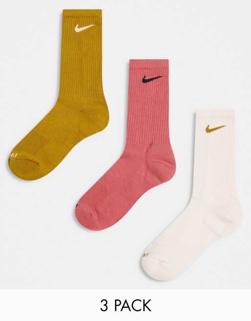 Nike Training Everyday Plus 3 pack socks in red, bronze and guava | ASOS