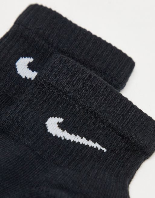 Nike Everyday Plus Cushioned Socks in Black & White