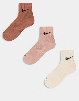 Training Everyday Plus Cushioned 3 pack ankle socks in brown and beige