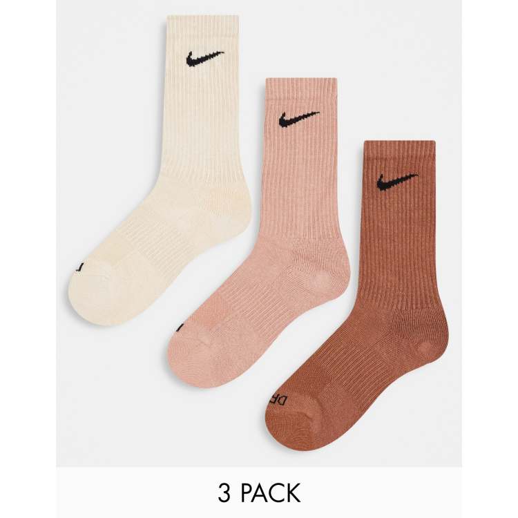 Plain nike socks online