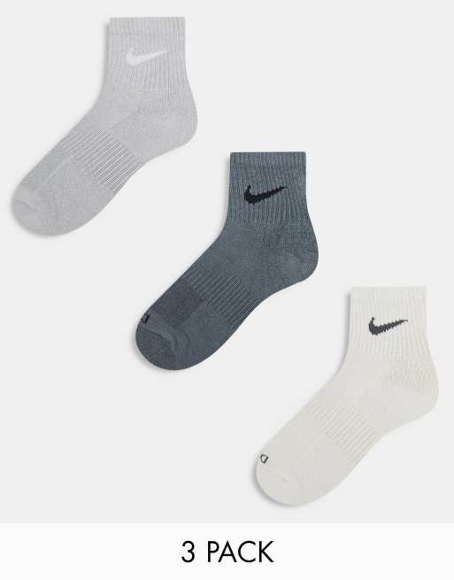 Nike Training – Everyday Plus Cushioned – 3er-Pack Knöchelsocken in Grau