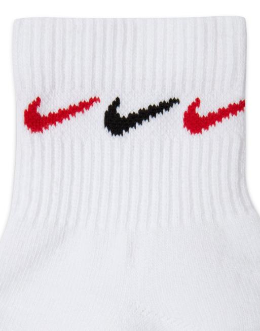 Nike Training – Everyday Plus Cushioned – Zestaw 3 par białych skarpetek do kostki, z grafiką, 4 z 4