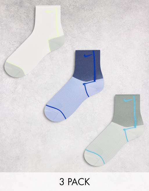 Nike Training Everyday Plus lightweight 3 pack anklesocks in blue