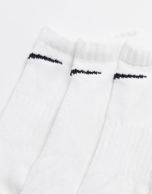 Nike Training – Everyday – Vita, korta och lätta strumpor, 3-pack, 2 av 3