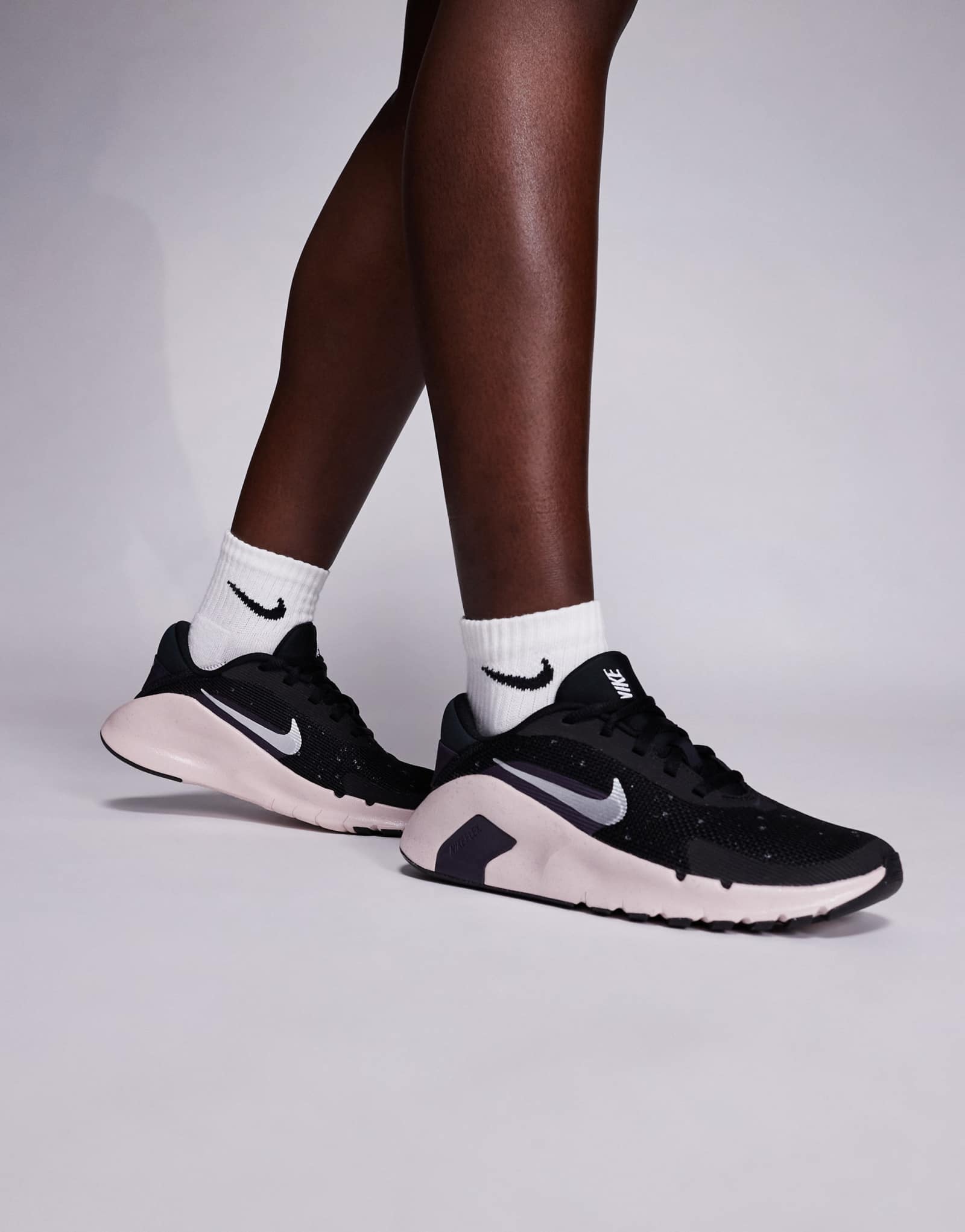 Кроссовки Nike Training Flex черного и серебристого цветов