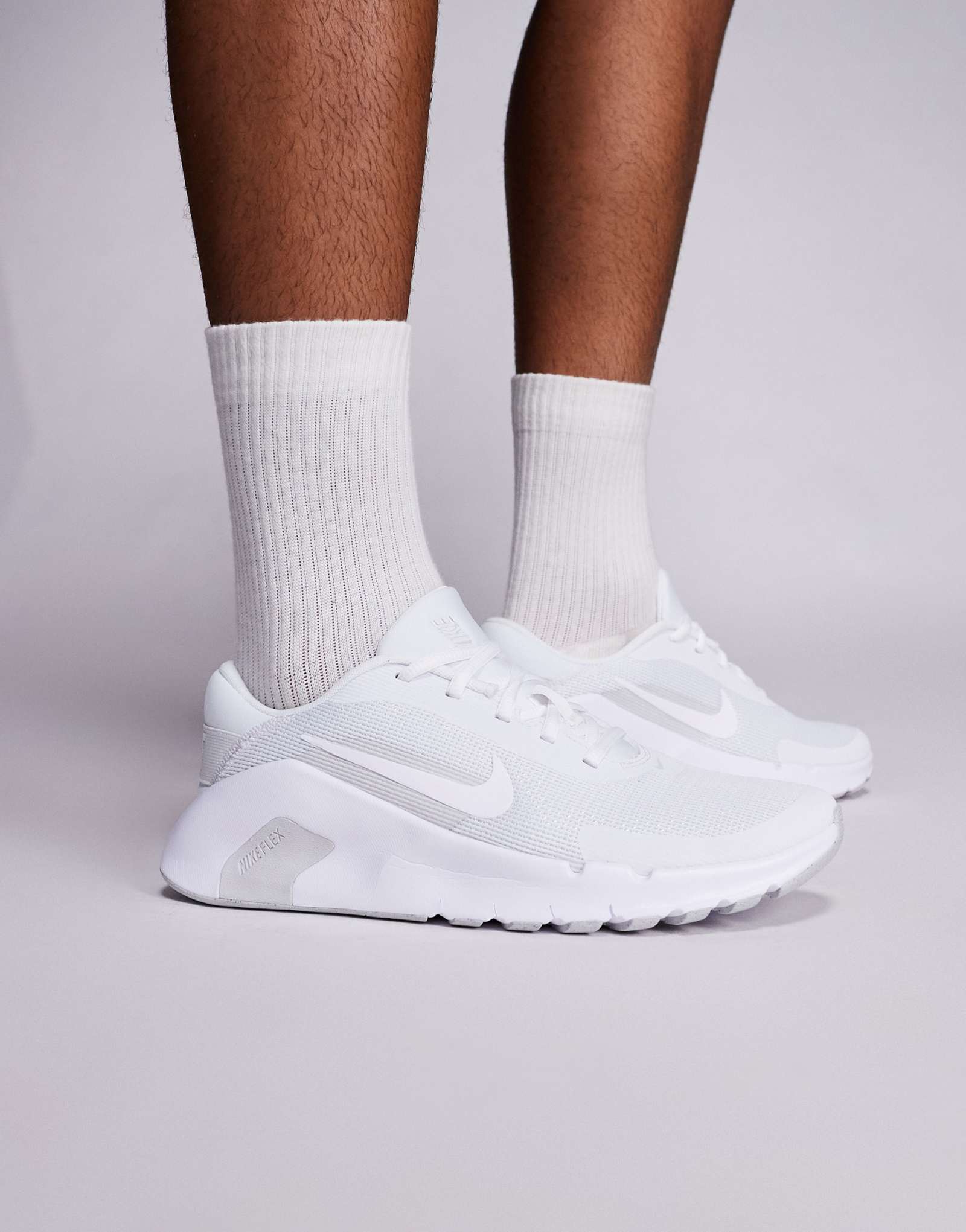 Кроссовки Nike Training Flex белого и серого цветов