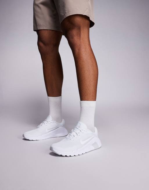 Nike Training Flex sneakers in white and gray, 3 of 5