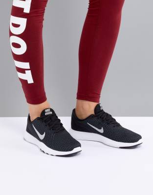 nike training flex black