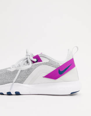 nike training flex trainers in grey