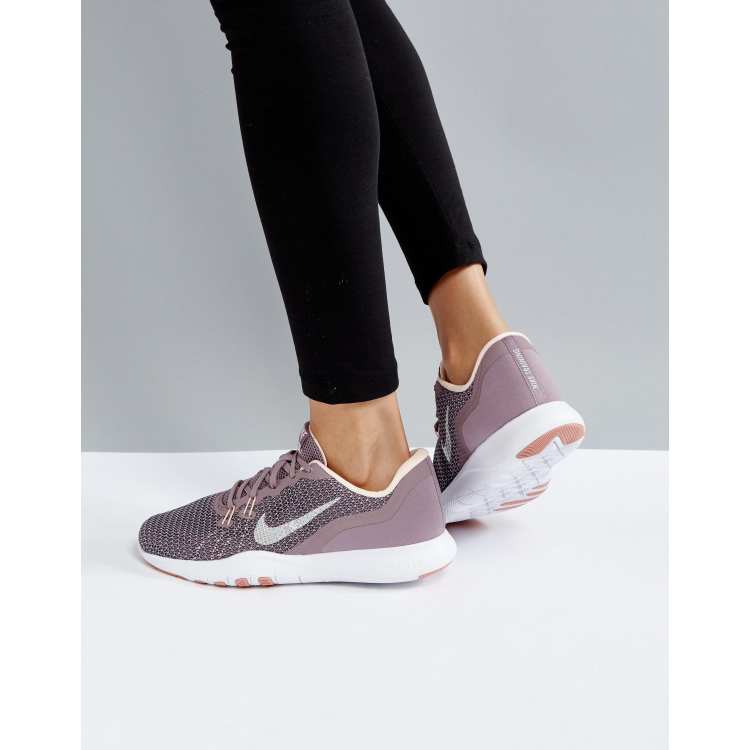 Nike training flex trainers in grey hotsell