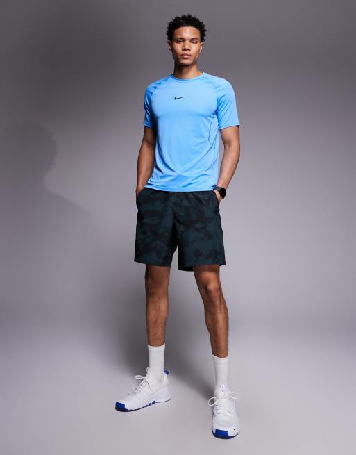 Nike Training Form Dri-FIT 7 inch shorts in green print, 2 of 5