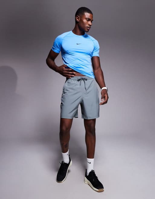 Nike Training Form Dri-FIT 7 inch shorts in grey, 3 of 5