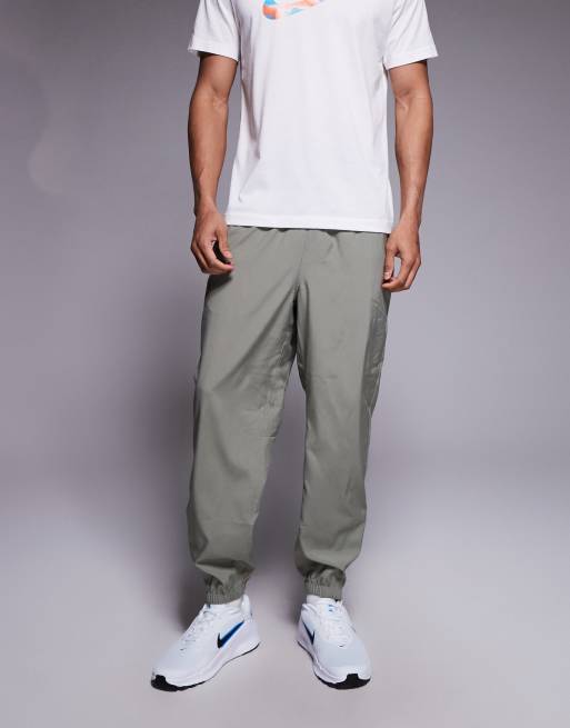 Nike Training Form Dri-FIT joggers in green, 4 of 5