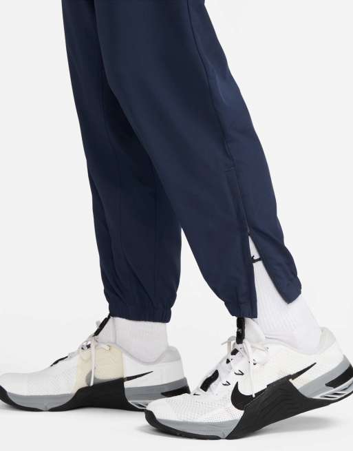 Nike Training Form Dri-FIT jogging fuselé bleu marine, 4 de 4