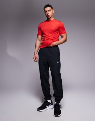 Nike Form Dri-fit Tapered Sweatpants In Blue