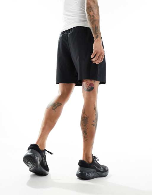 Nike Training - Form - Short 7 pouces non doublé en tissu Dri-FIT - Noir, 2 de 5