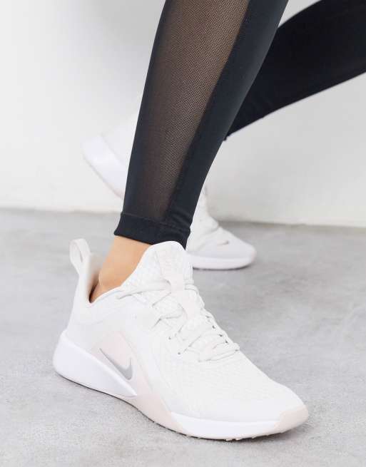 Nike viale outlet ladies trainers