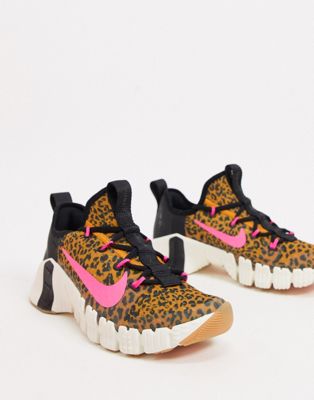 nike metcon leopard shoes