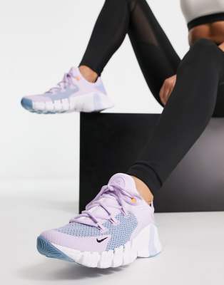 Nike Training Free Metcon 4 sneakers in doll | ASOS