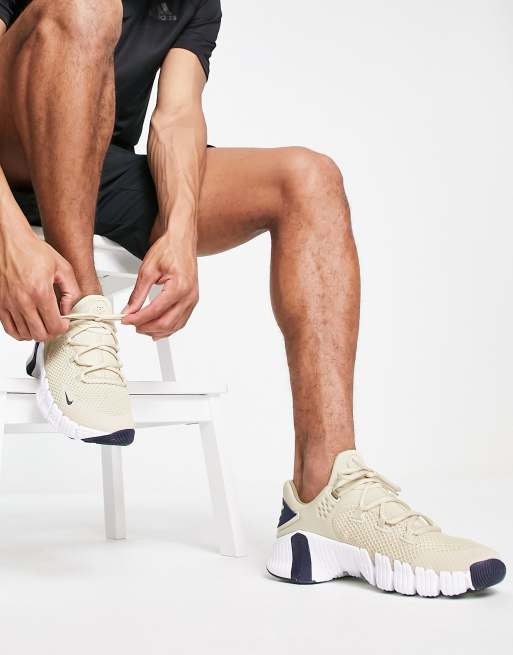 Nike Training - Free Metcon 4 - Sneakers in gebroken wit, 3 van 4