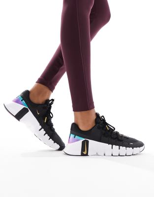 Nike Training - Free Metcon 5 - Sneaker in Schwarz und Metallic-Rosa