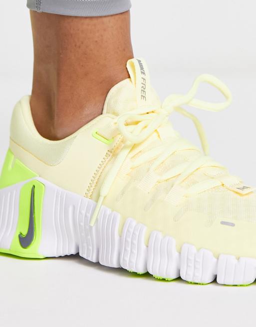 Nike Training Free Metcon 5 Trainer In Yellow | Asos