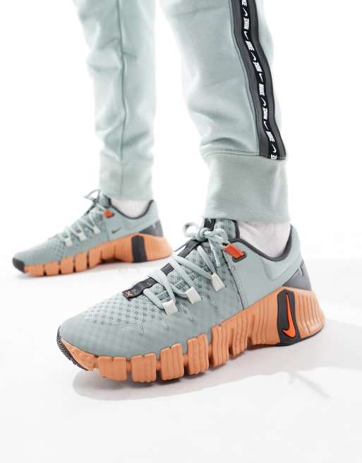 Nike free x 2024 metcon womens orange