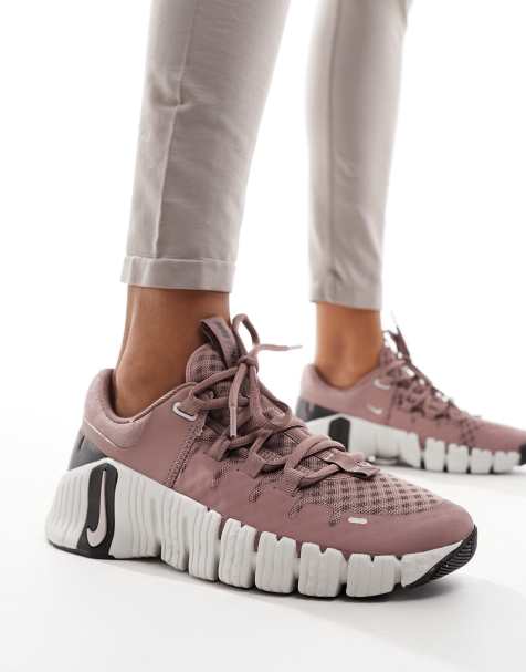 Nike Training Free Metcon 5 trainers in smokey mauve - view 1