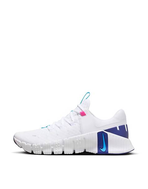 Nike Training Free Metcon 5 trainers in white and blue