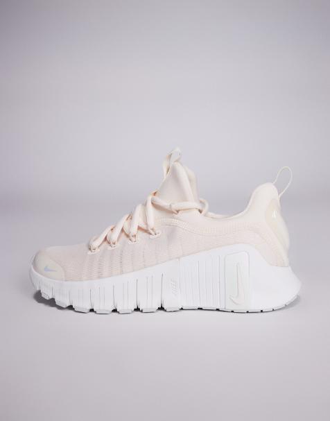 Nike Training - Free Metcon 6 - Baskets - Rose et blanc - view 1