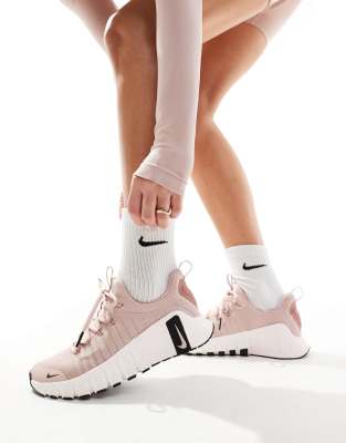 Nike Training - Free Metcon 6 - Hochwertige Sneaker in Rosa