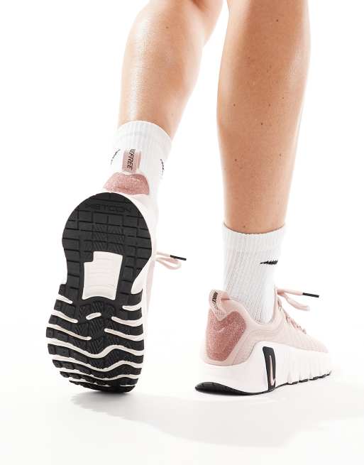Nike Training Free Metcon 6 Premium sneakers in light pink and off white