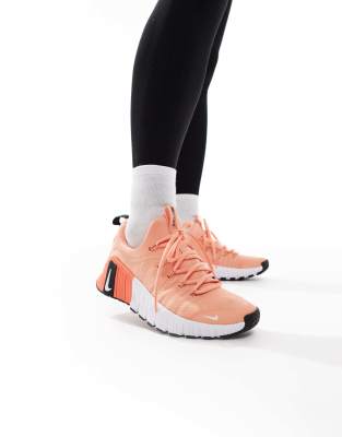 Nike Training Free - Metcon 6 - Sneaker in Orange-Rosa