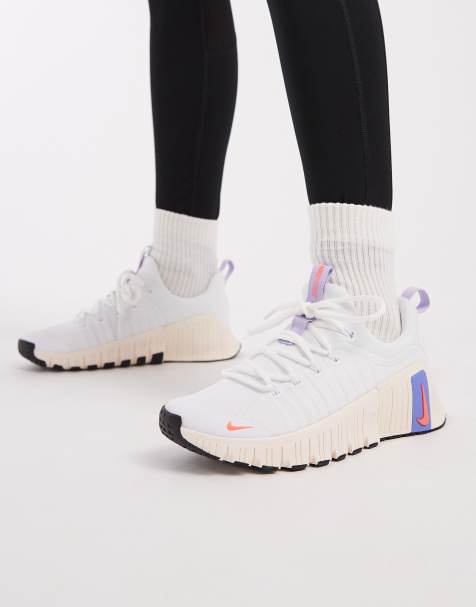 Nike Training - Free Metcon 6 - Sneakers bianche e viola - view 1