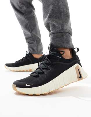 Free Metcon 6 sneakers black, off-white and brown