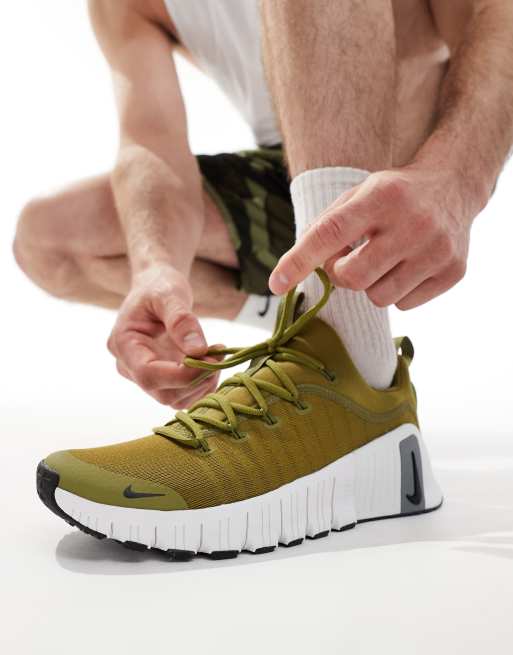 Nike free khaki best sale