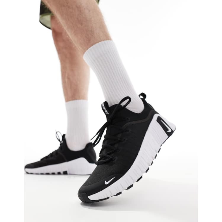 Black nike workout shoes online