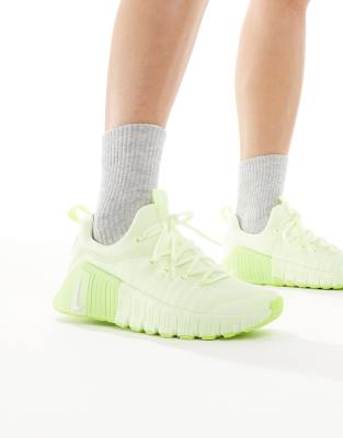 Nike Training Nike Training Free Metcon 6 trainers in lime green