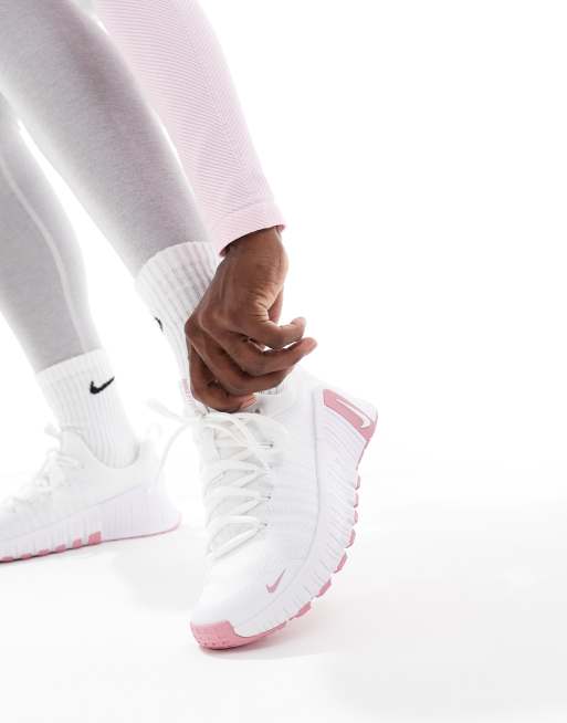 Nike Training Free Metcon trainers in white and pink ASOS