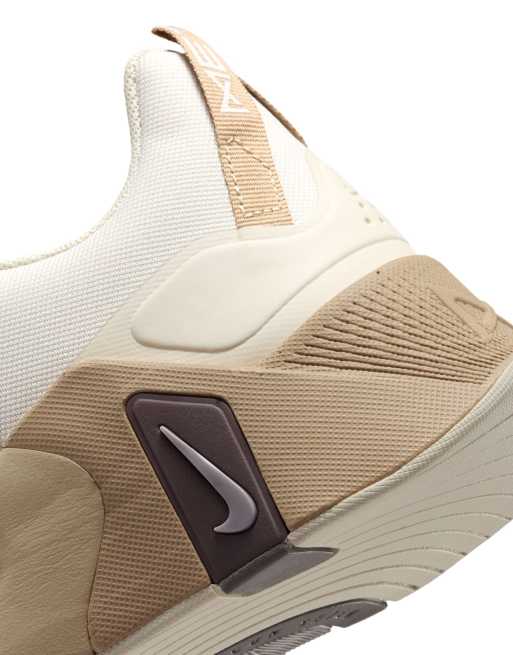 Nike Training Free Metcon 7 baskets en marron clair, 4 de 5